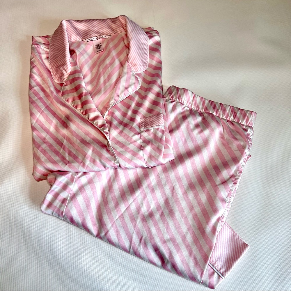 Victorias Secret Satin Pink Stripe Long Sleeve and Pants Pajamas PJ set size M